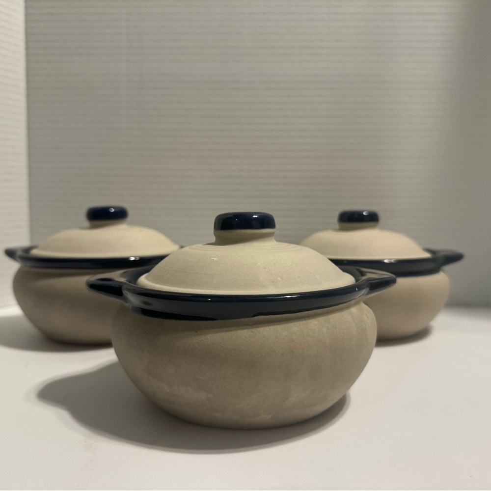 Mountianside vintage Stoneware Baking Dishes